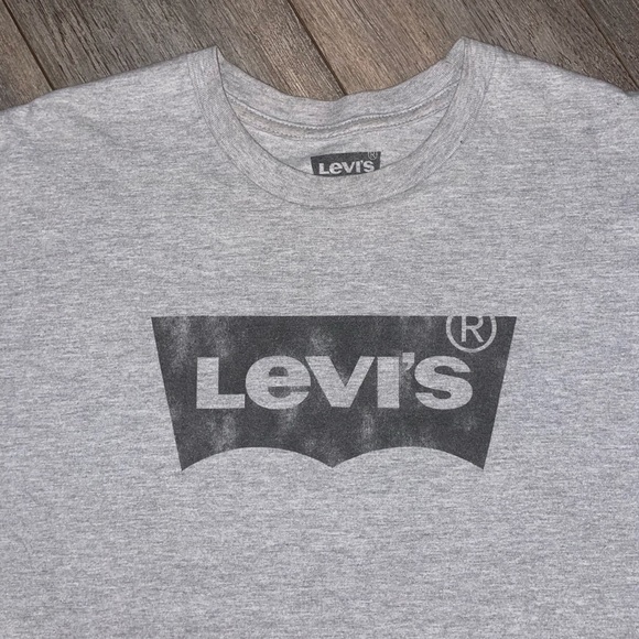 Levi’s T-shirt - Picture 4 of 5